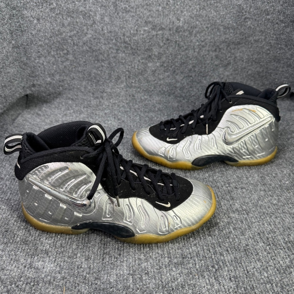 Nike Air Foamposite Pro Kids 4 5Y Silver Black Sneakers 644792-007